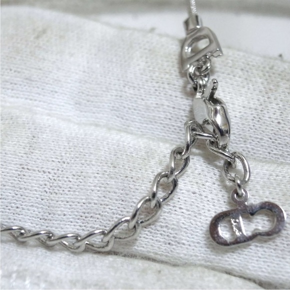 CHRISTIAN DIOR Green Heart Logo CD Silver Bracelet - Picture 9 of 12